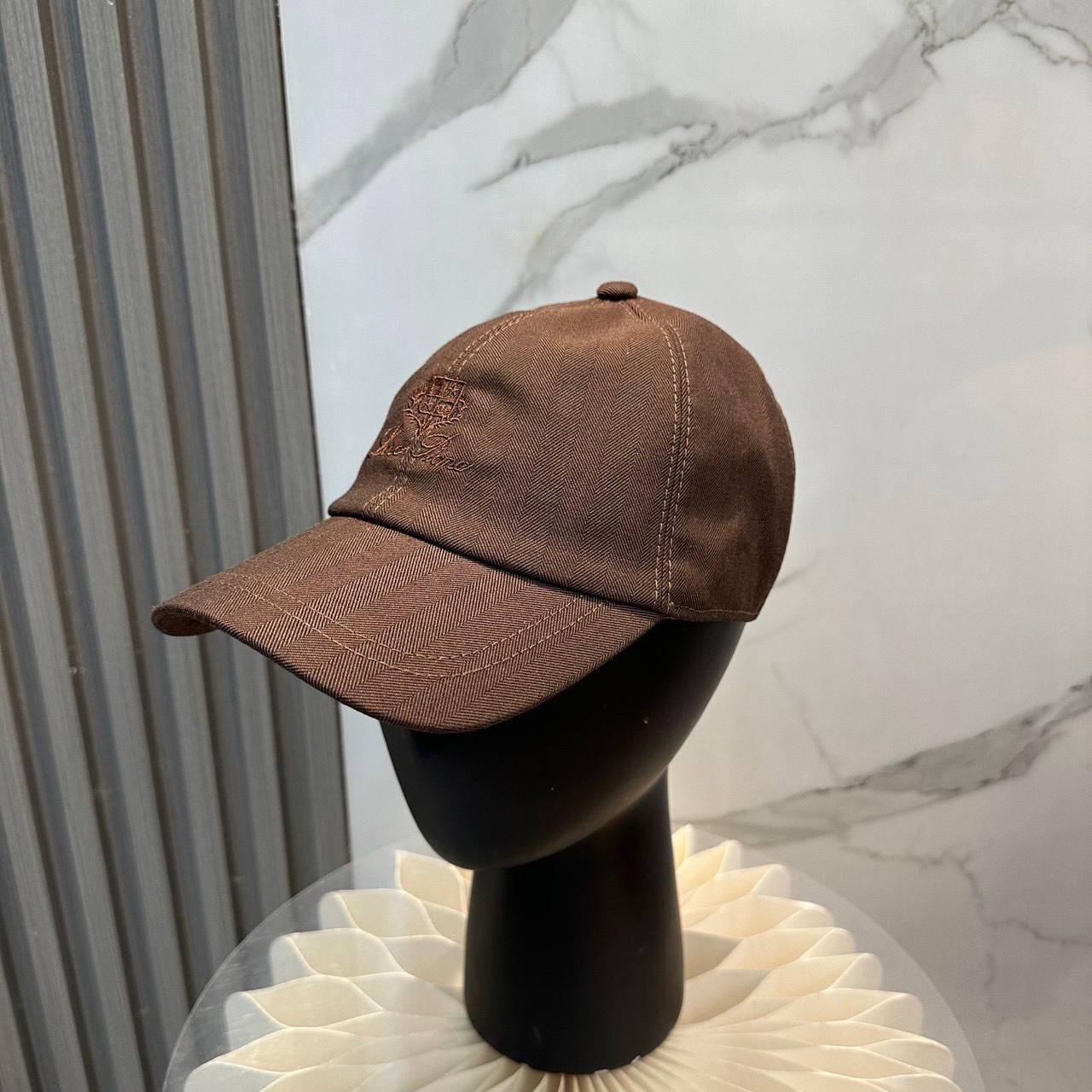 Premium Loro Cap