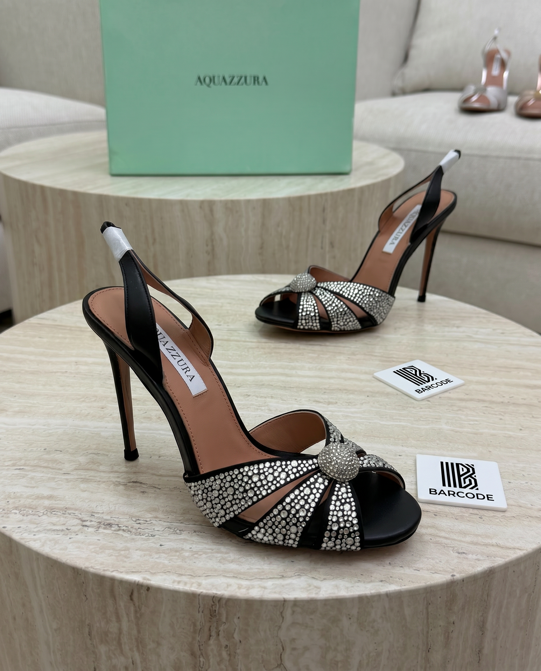 حذاء أكوازورا Aquazzura Gatsby أسود كريستال