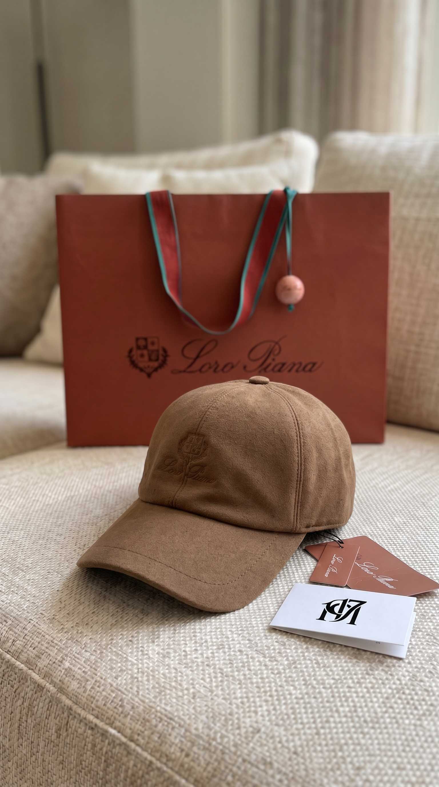 Premium Loro Cap