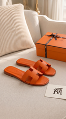 Oran sandal