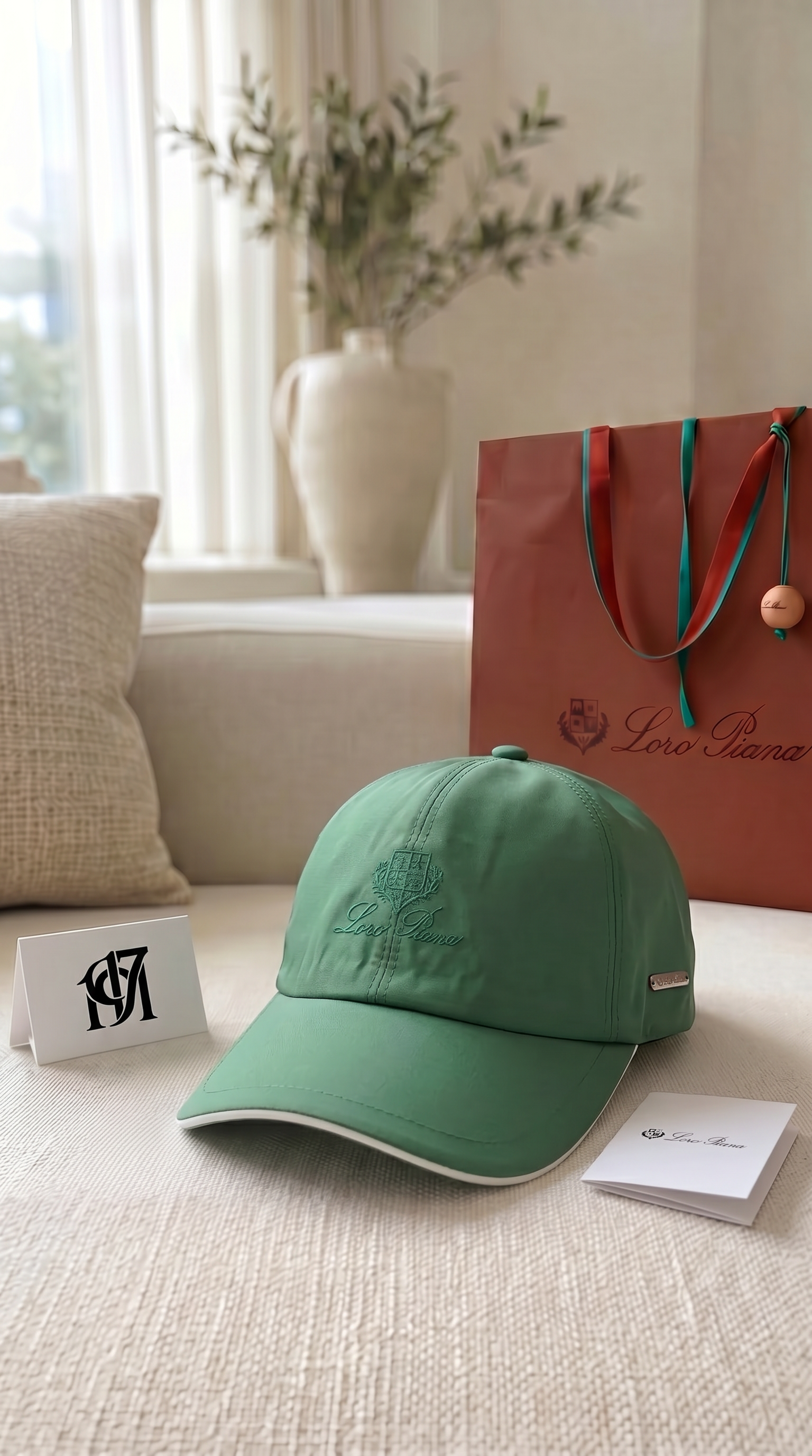 Premium Loro Cap