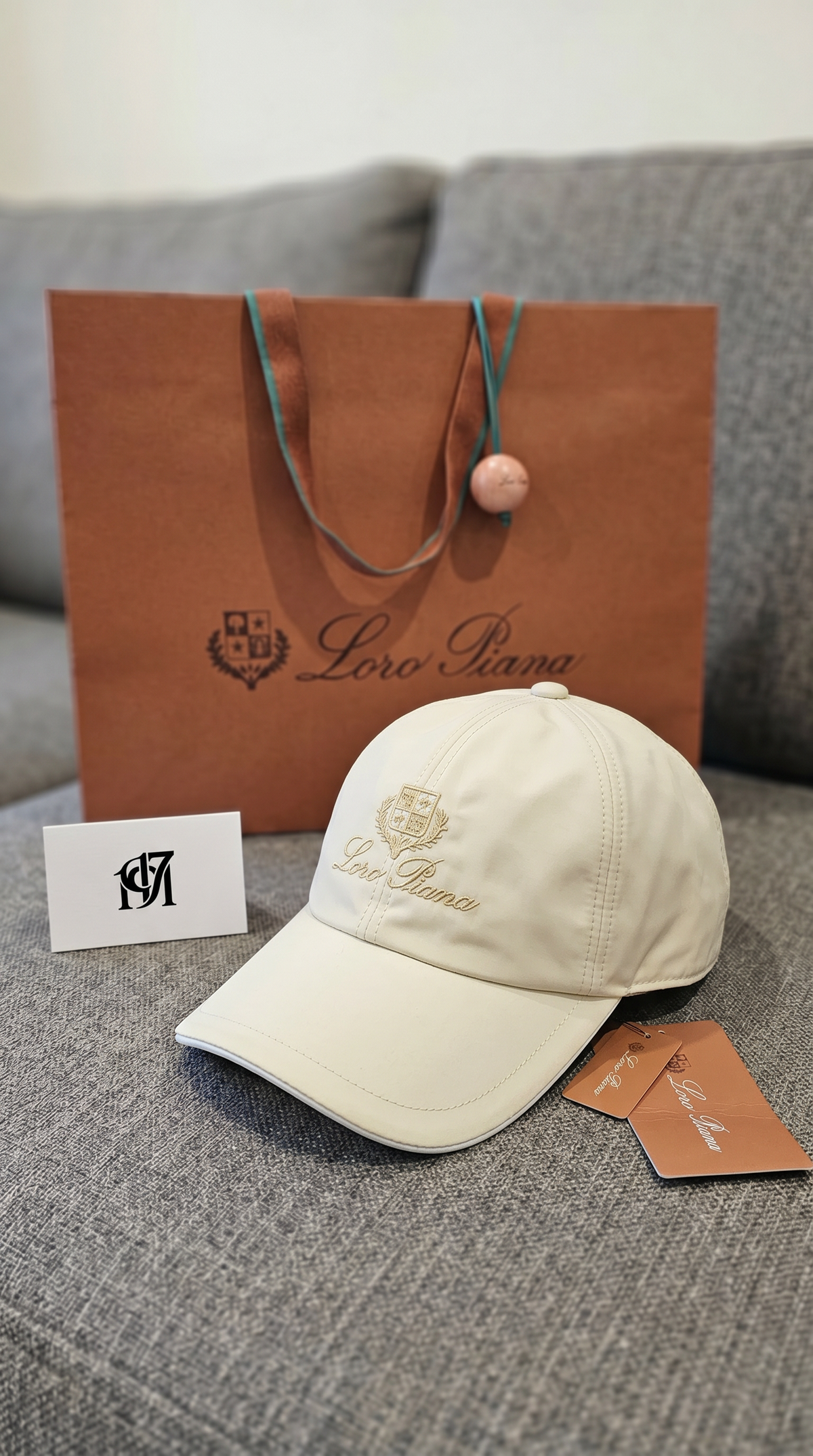 Premium Loro Cap
