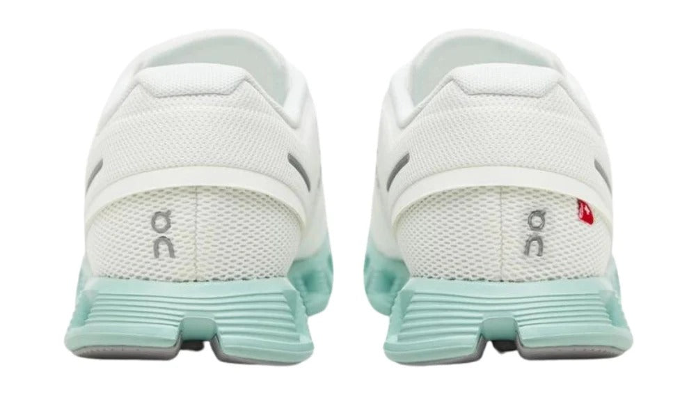 On Running Cloud 5 Undyed 'White'