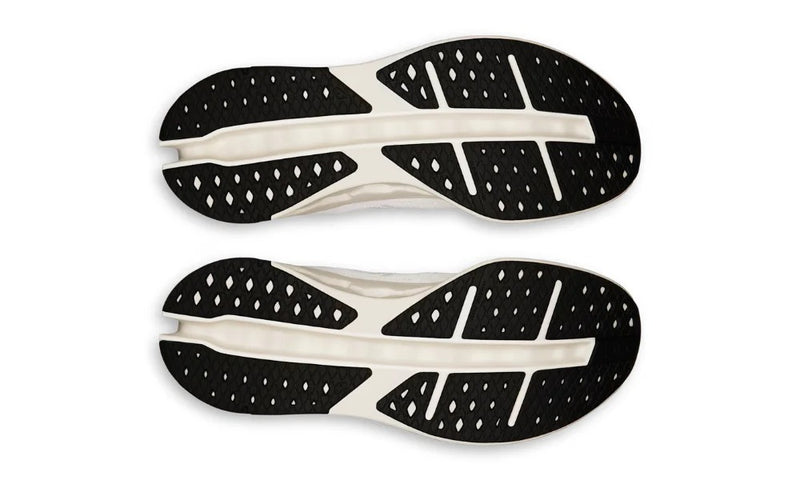 On Cloudsurfer Max 'White | White'