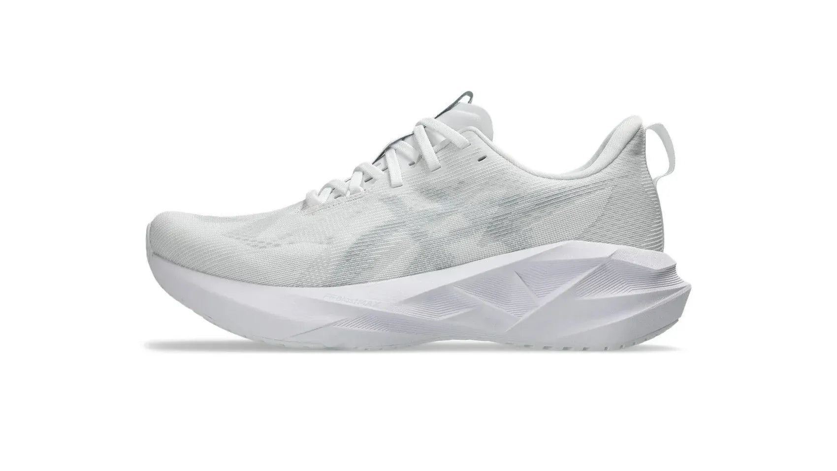 Asics Novablast 5 'White / Piedmont Grey'